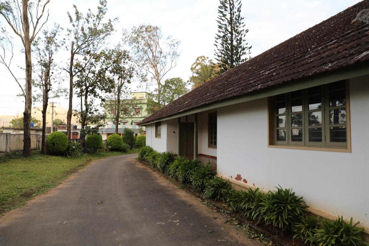 Sahyadri Ayurveda Otel Pīrmed Dış mekan fotoğraf